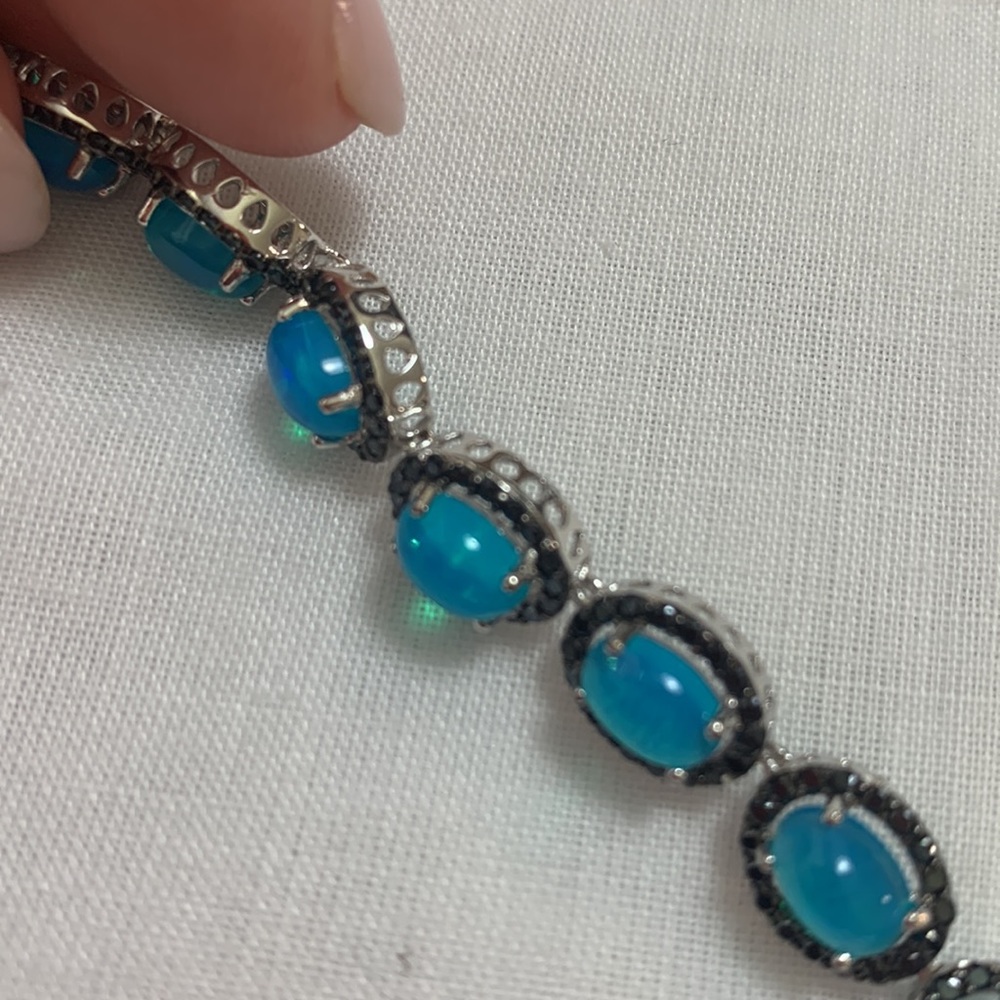 NWT JTV 6.25CTW OVAL BLUE OPAL & 3.20CTW ROUND BLK SPINEL BRACELET - Picture 5 of 6